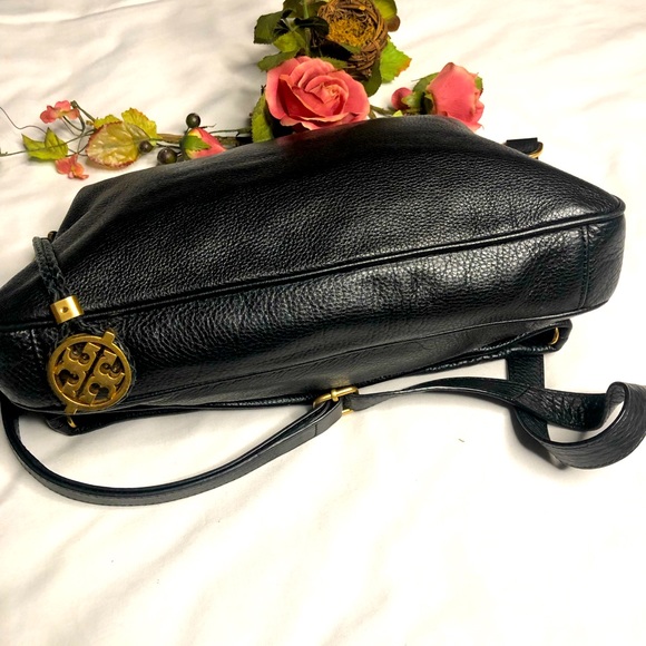 Tory Burch Amalie black fold over messenger black pebbled leather bag - Picture 13 of 16